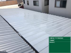 屋根塗装完工